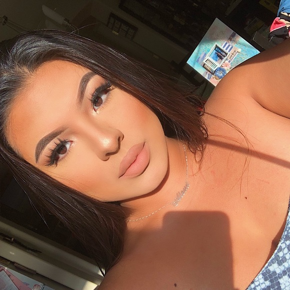 Meet your Posher, Alexa - Picture 1 of 1